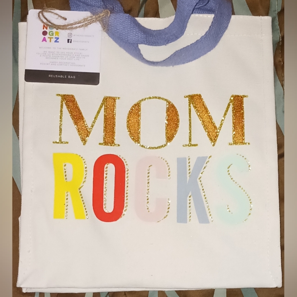 NWT RE-USEABLE TOTE BAG